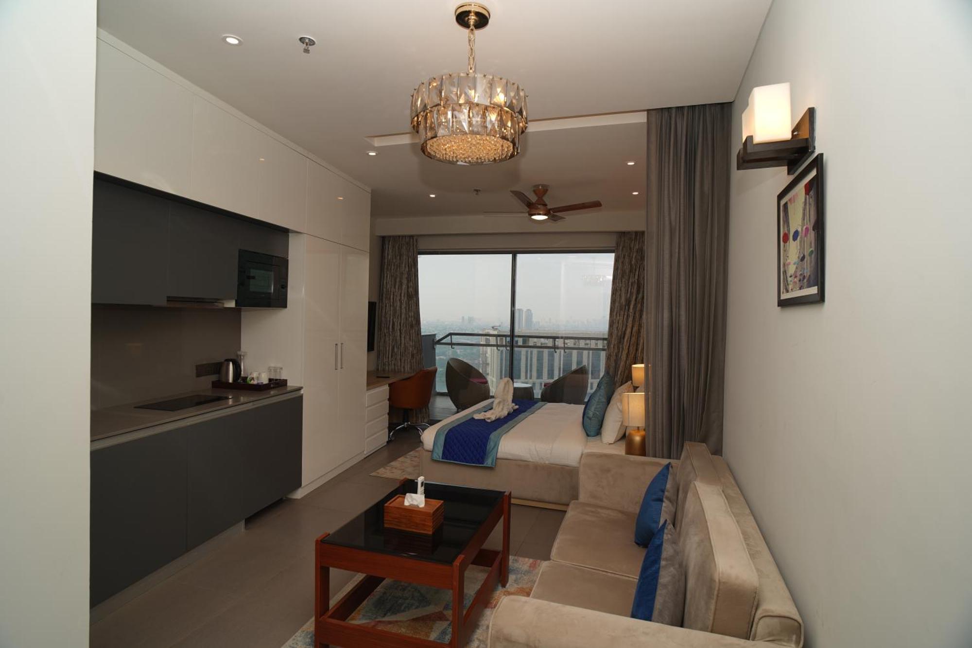 Hotel Livbox At Supernova Noida Exterior photo